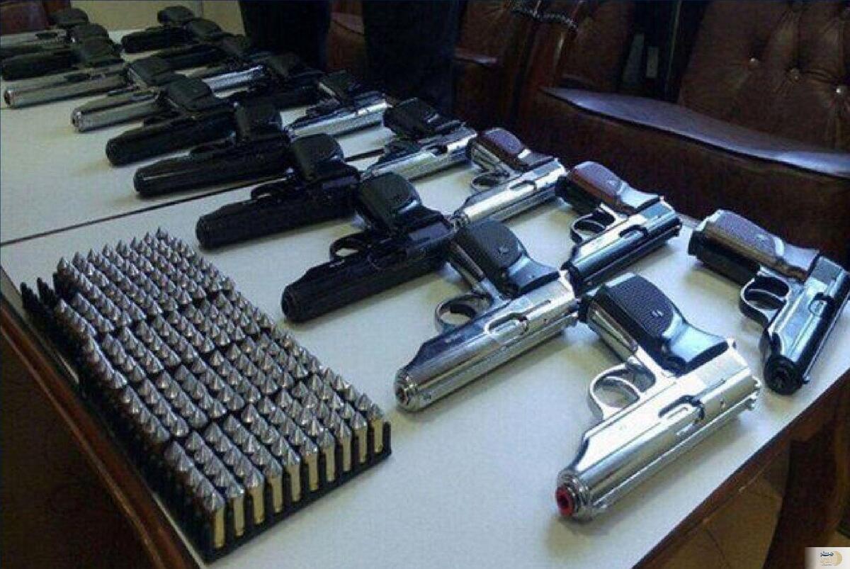 محموله بزرگ سلاح های آمریکایی در اقدامی ضربتی کشف وضبط شد