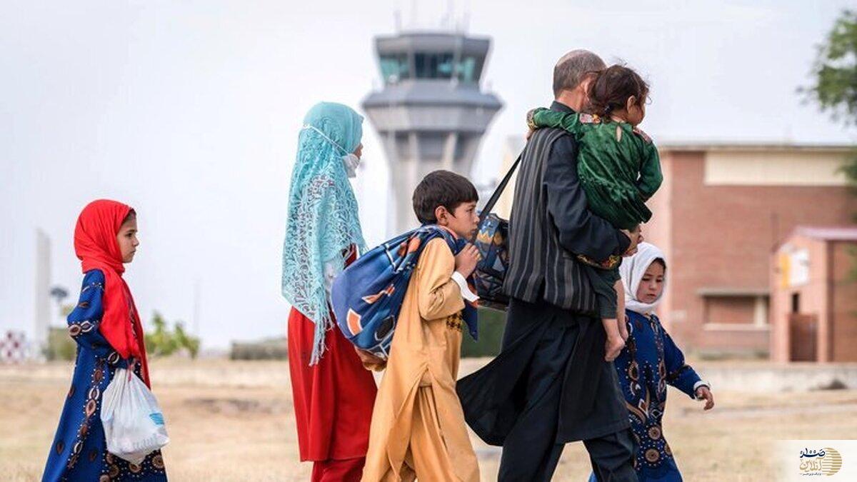 اتباع افغانِ غیرمجاز باید ایران را ترک کنند