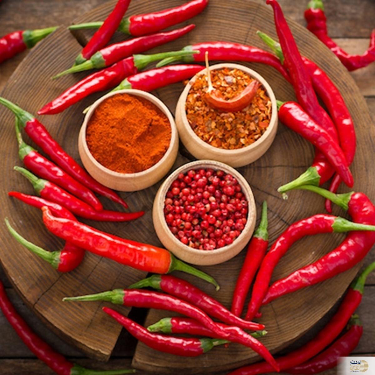 چگونه خوردن غذای تند بر سلامت دستگاه هاضمه تأثیر می‌گذارد؟