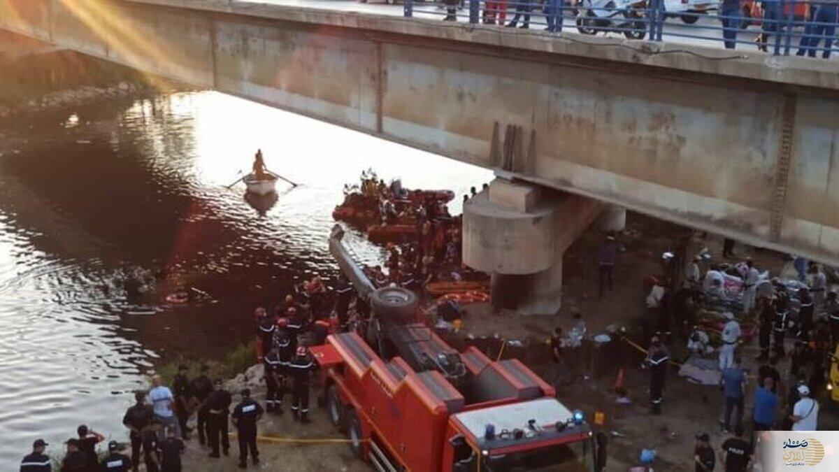 سقوط اتوبوس در این کشور جان ١٨ نفر را گرفت