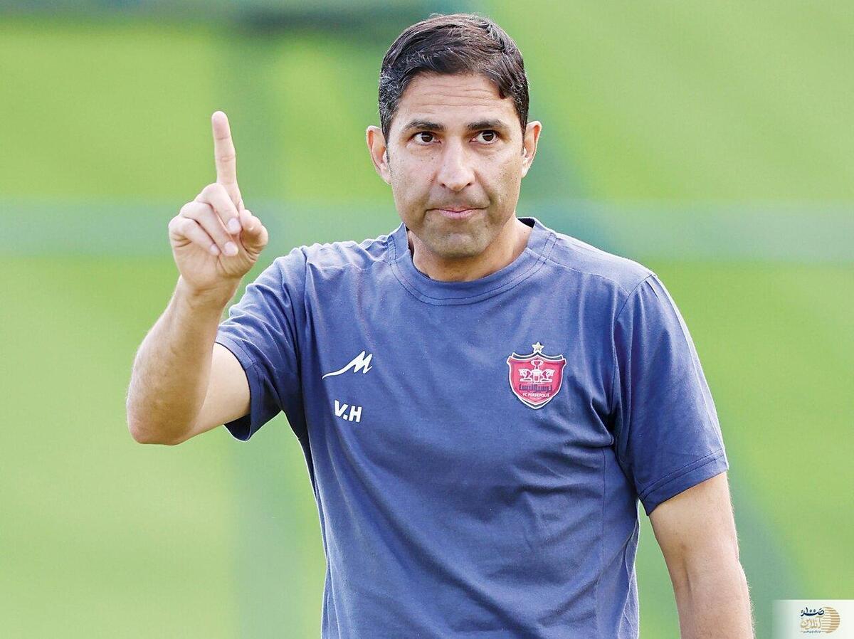 وحید هاشمیان مهاجم گلزن نوجوانان پرسپولیس را به تمرین بزرگسالان دعوت کرد