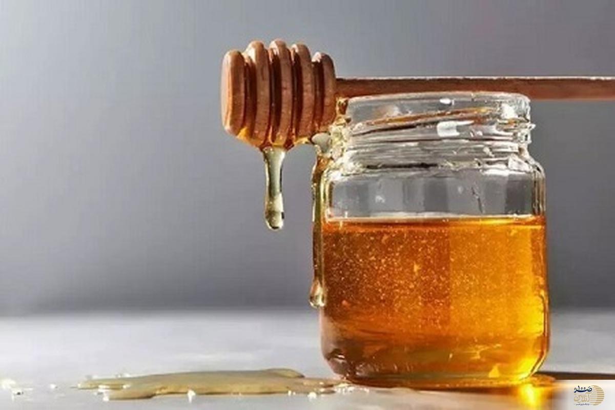 عسل را با موم بخوریم یا مضر است؟