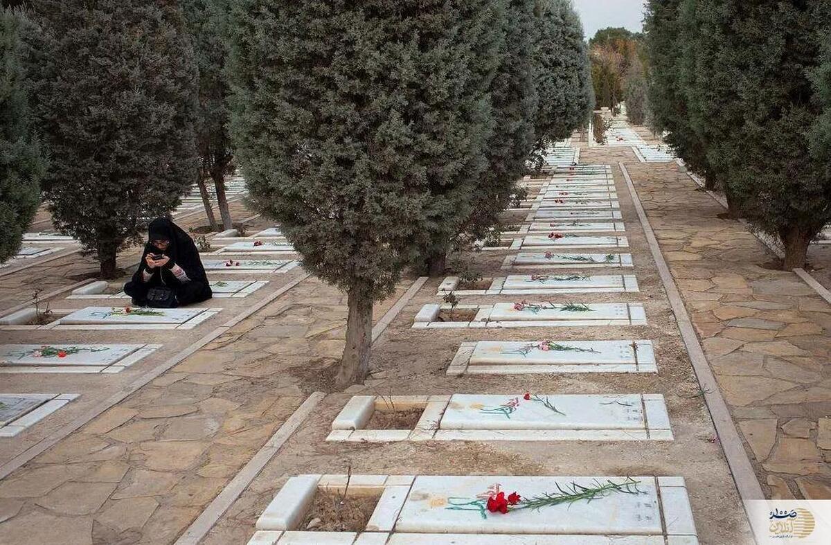 دفن میت در روز جمعه چه حکمی دارد؟