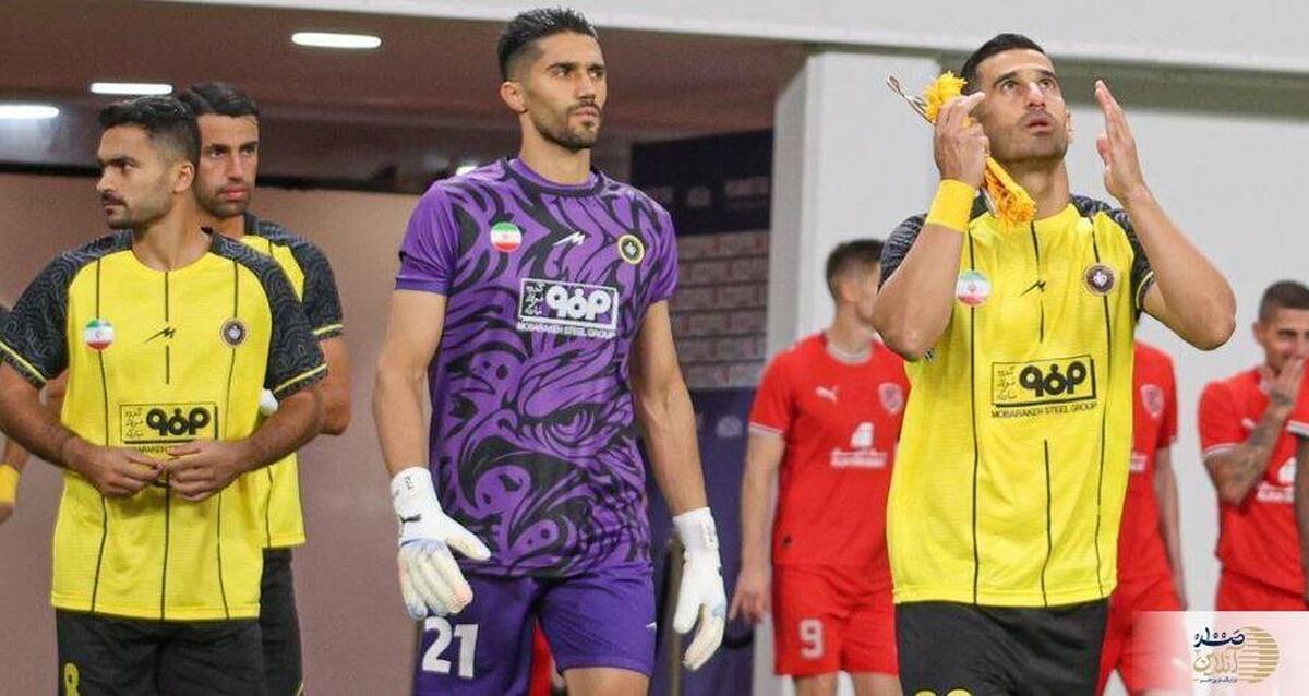 حسینی و رقم عجیب آمار مقابل پرسپولیس  آیا گلر سپاهان بالاخره برنده می‌شود؟
