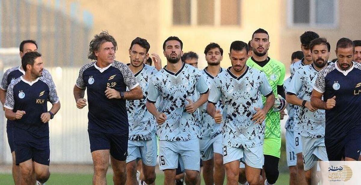 آبیها با ۷۲ درصد مالکیت توپ، برنده مطلق میدان مقابل ذوبآهن آبیها با ۷۲ درصد مالکیت توپ، برنده مطلق میدان مقابل ذوبآهن
