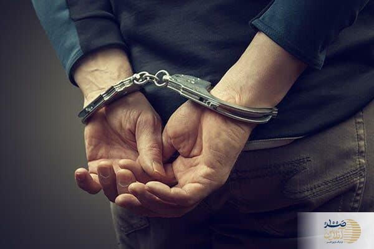 دستگیری  ویزیتور قلابی در مشهد