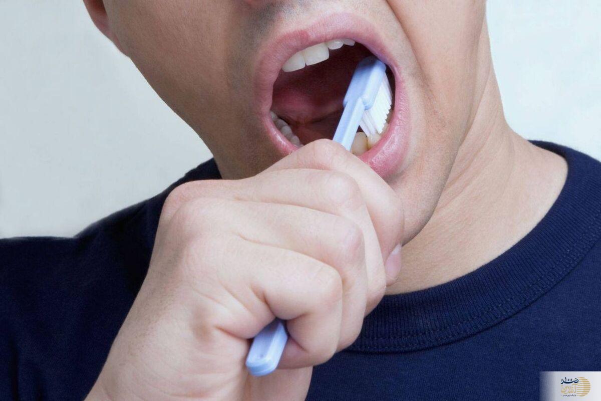 چرا با رعایت بهداشت باز هم دهانمان بو می دهد؟
