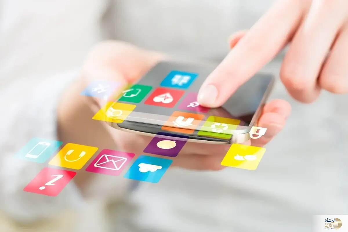 سرتان زیاد تو گوشی است این مطلب را بخوانید