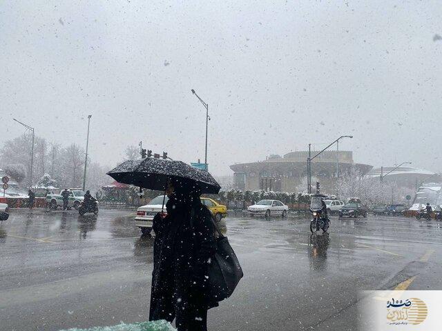 ببینید/ پاییز بالاخره بارانی شد / دو سامانه قدرتمند در راه ایران