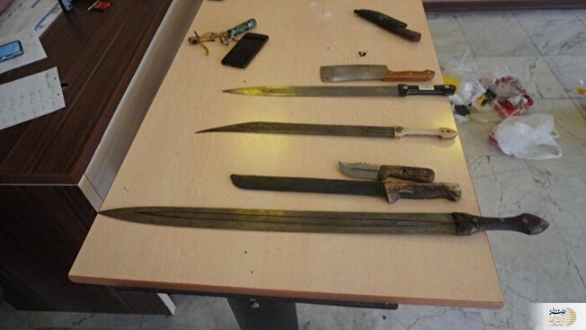 عملیات غافلگیرانه پلیس برای دستگیری دو اوباش مسلح به قمه در تهران