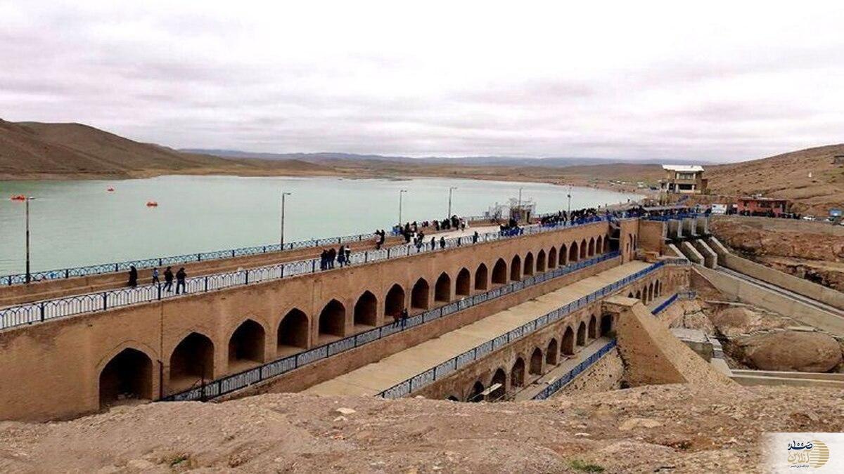 سقوط وحشتناک ۱۲ نفر در سد فریمان از ارتفاع ۵ متری  ماجرا چه بود؟