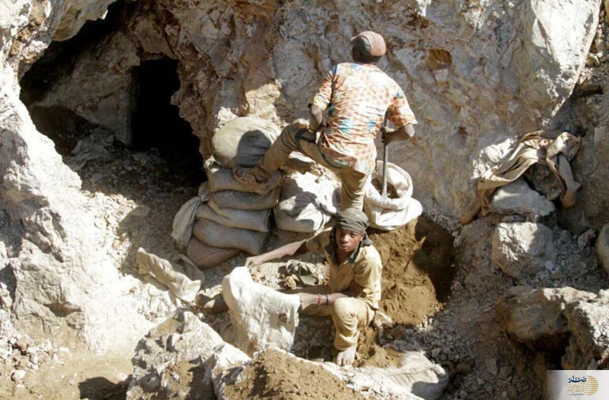 مرگ در دل معدن   ریزش پل موقت در کنگو  بیش از ۳۰ کشته بر جای گذاشت