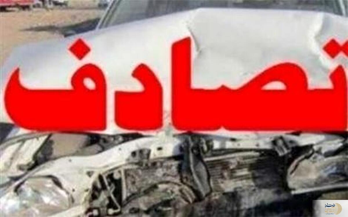 شاخ به شاخ شدن اتوبوس با تریلی ۲۸ نفر را راهی بیمارستان کرد