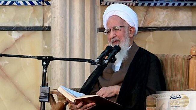 ایستادگی در برابر حق، نتیجه‌ای جز حسرت و هلاکت ندارد