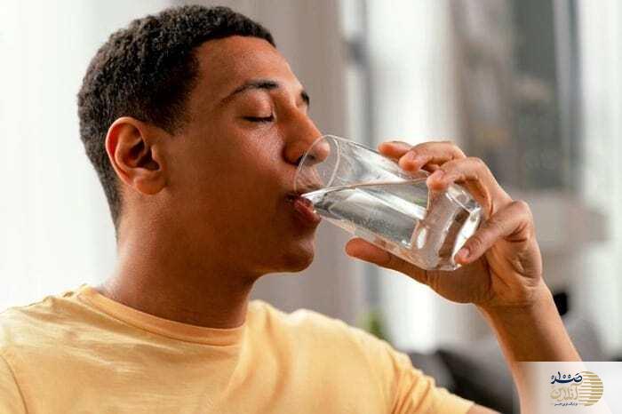 نوشیدن این نوع آب به صورت ناشتا معجزه ای برای بدن شماست نوشیدن این نوع آب به صورت ناشتا معجزه ای برای بدن شماست