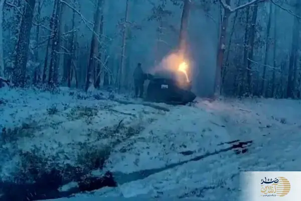 ببینید/ نجات باورنکردنی راننده از خودروی در حال سوختن