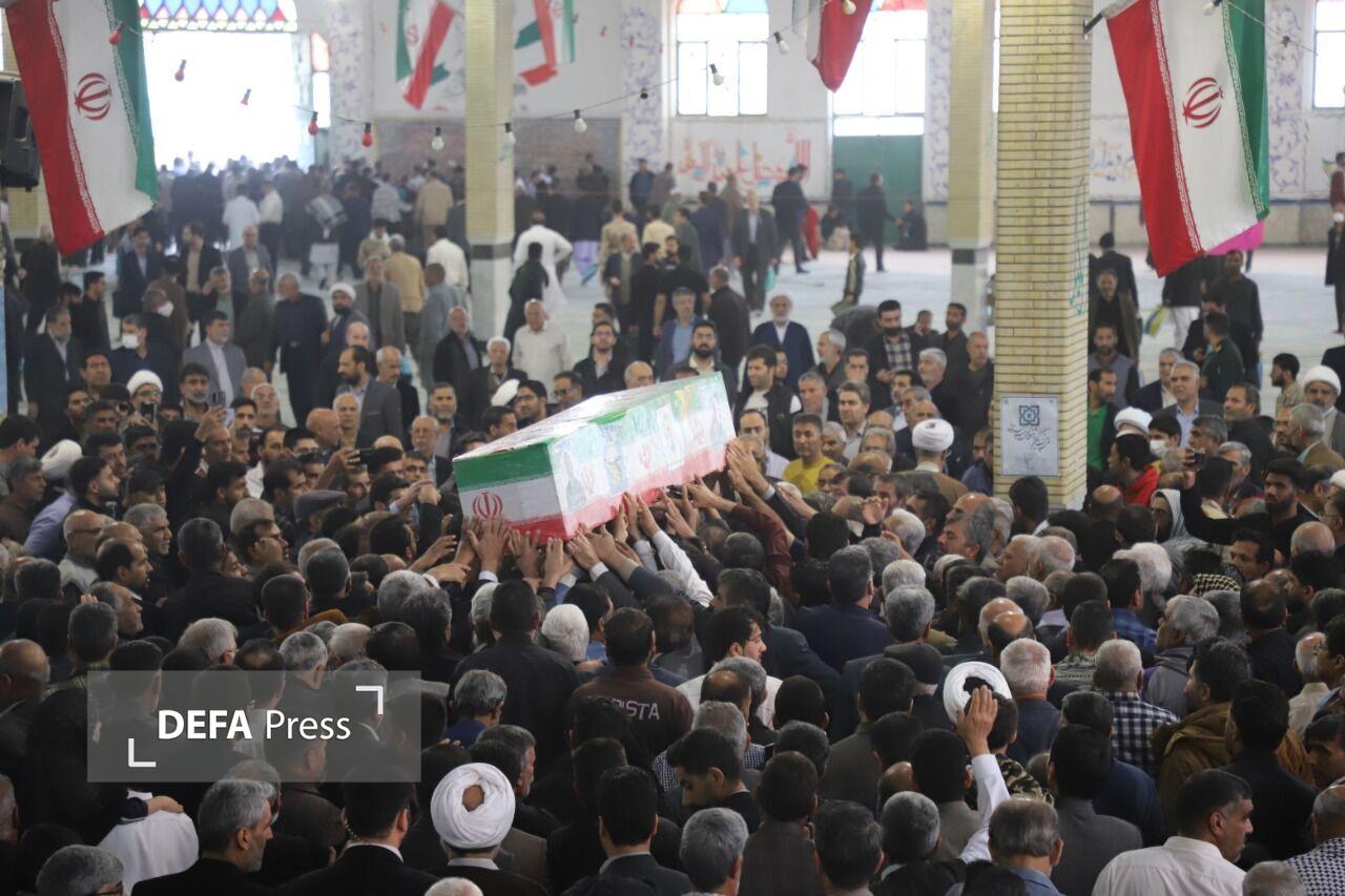 بغض زاهدان در بدرقه مدافع امنیت / تشییع پیکر شهید سجاد مرعشی
