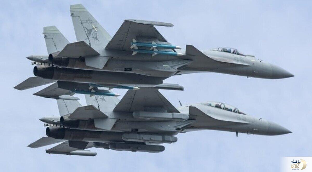 هواپیمای غول‌پیکر بر فراز آسمان‌ها  آمریکا بمب‌افکن‌های B-52 را در منطقه مستقر کرد!