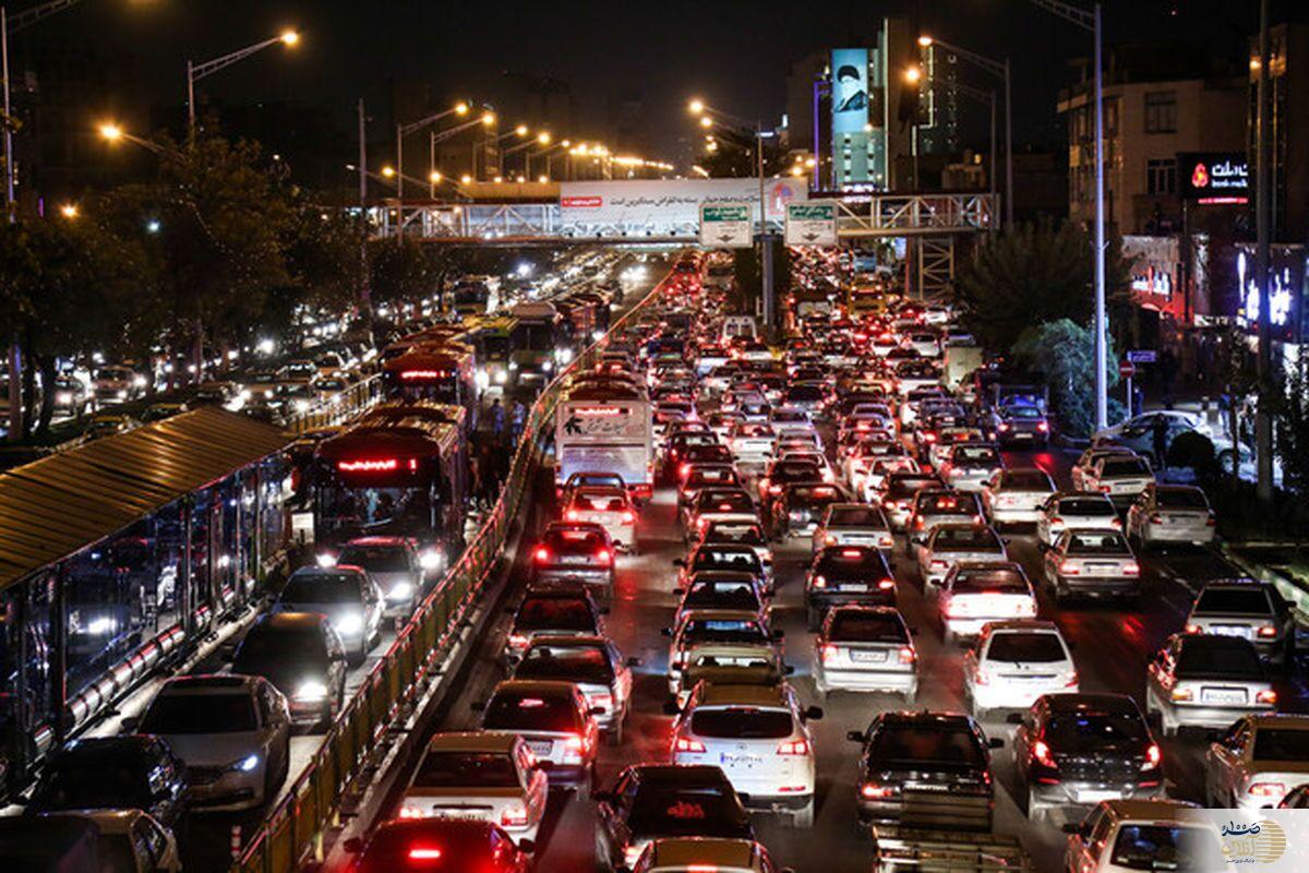 ببینید/ اسم یک آمریکایی روی خیابانی در تهران!/ ماجرا چیست؟