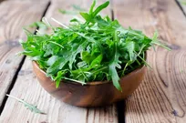 خوراکی‌هایی که در فصل بهار باید در رژیم غذایی خود بگنجانید