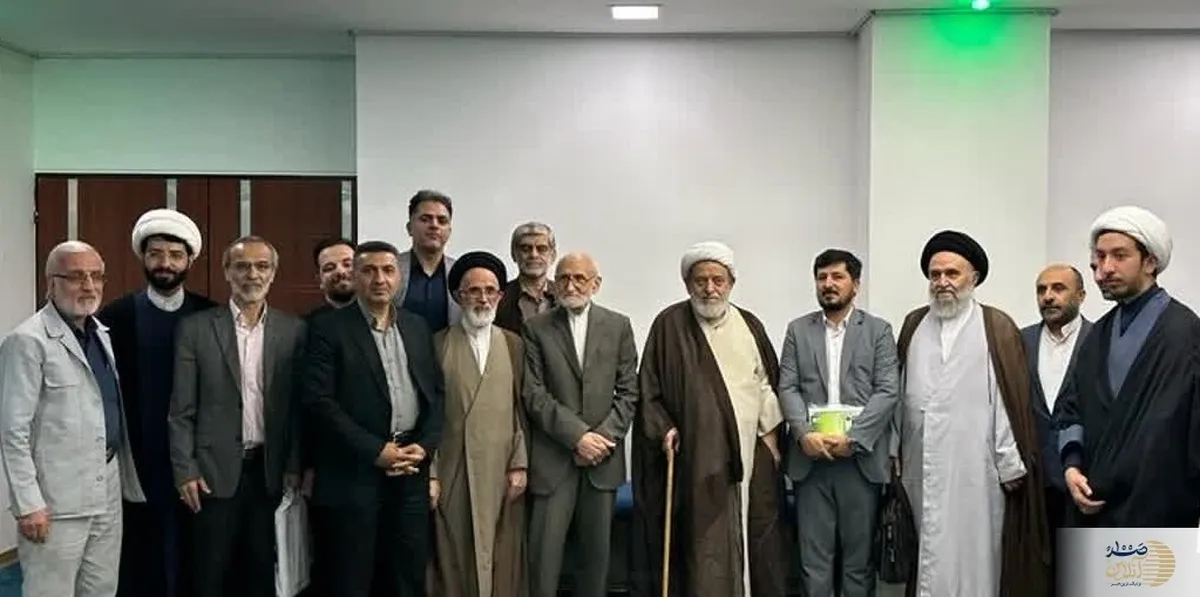 دیدار هیئت امنای بنیاد قرآن با استاد شیخ حسین انصاریان در دارالعرفان شیعه قم + تصاویر