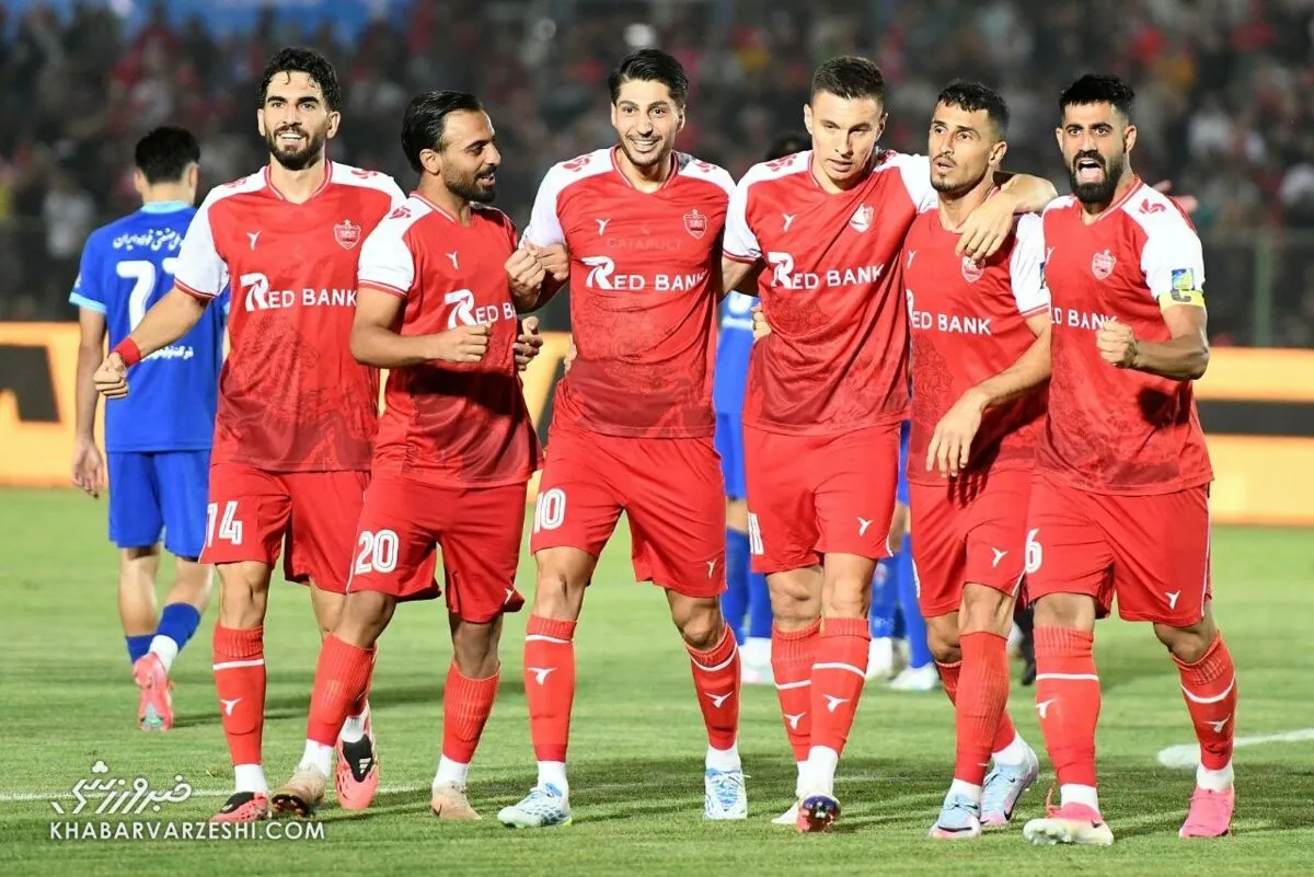 انتقاد تند هواداران از تارتار/ چرا گلزنان پرسپولیس نیمکت‌نشین شدند؟
