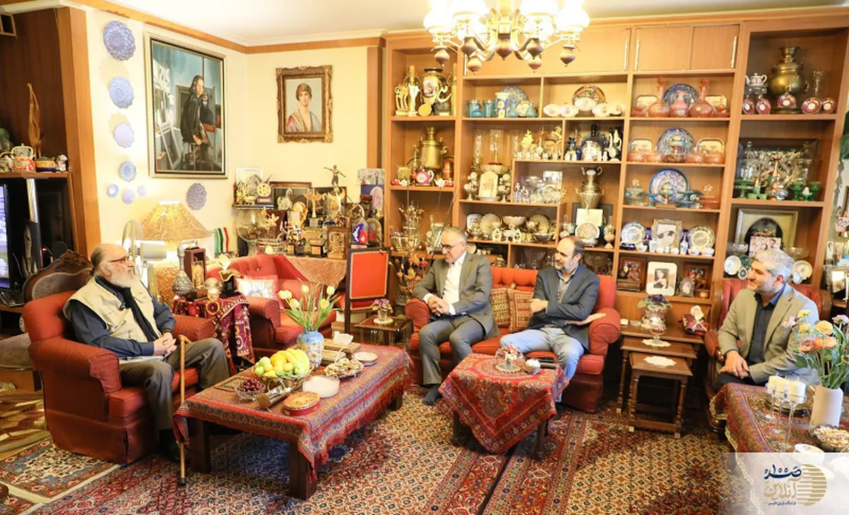 تقاطع هنر و سرمایه اجتماعی؛ تجلیل مدیرعامل صندوق بازنشستگی کشوری از داریوش ارجمند به مناسبت روز تکریم بازنشستگان