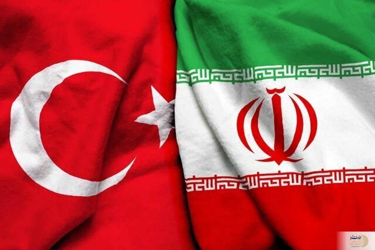 دومین کشتی همسایه از تنگه هرمز عبور کرد