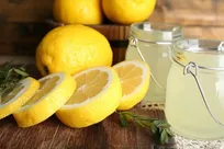نقش محافظتی “لیمو” در فرآیندهای درمانی؛ آیا این میوه می‌تواند عوارض جانبی شیمی‌درمانی را تعدیل کند؟