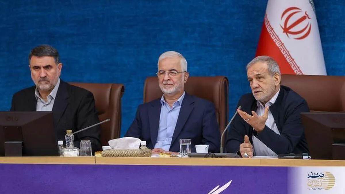 پزشکیان: آماده مذاکره با آمریکا هستیم، اما منافع ملی خط قرمز است