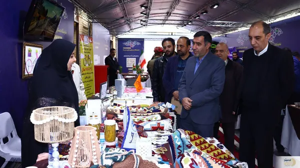 بازدید مدیر کل ورزش و جوانان استان تهران از نمایشگاه دستاوردهای سمن&zwnj;های شهر تهران