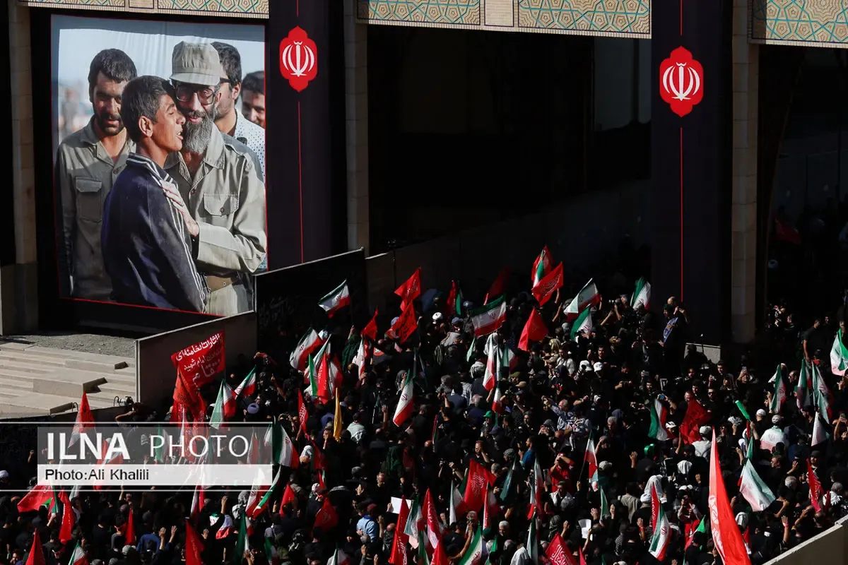 زمان وداع با پیکر رهبر شهید انقلاب تمدید شد