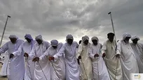 ببینید| آداب و رسوم جالب دریانوردان در این منطقه مردم را شگفت زده کرد