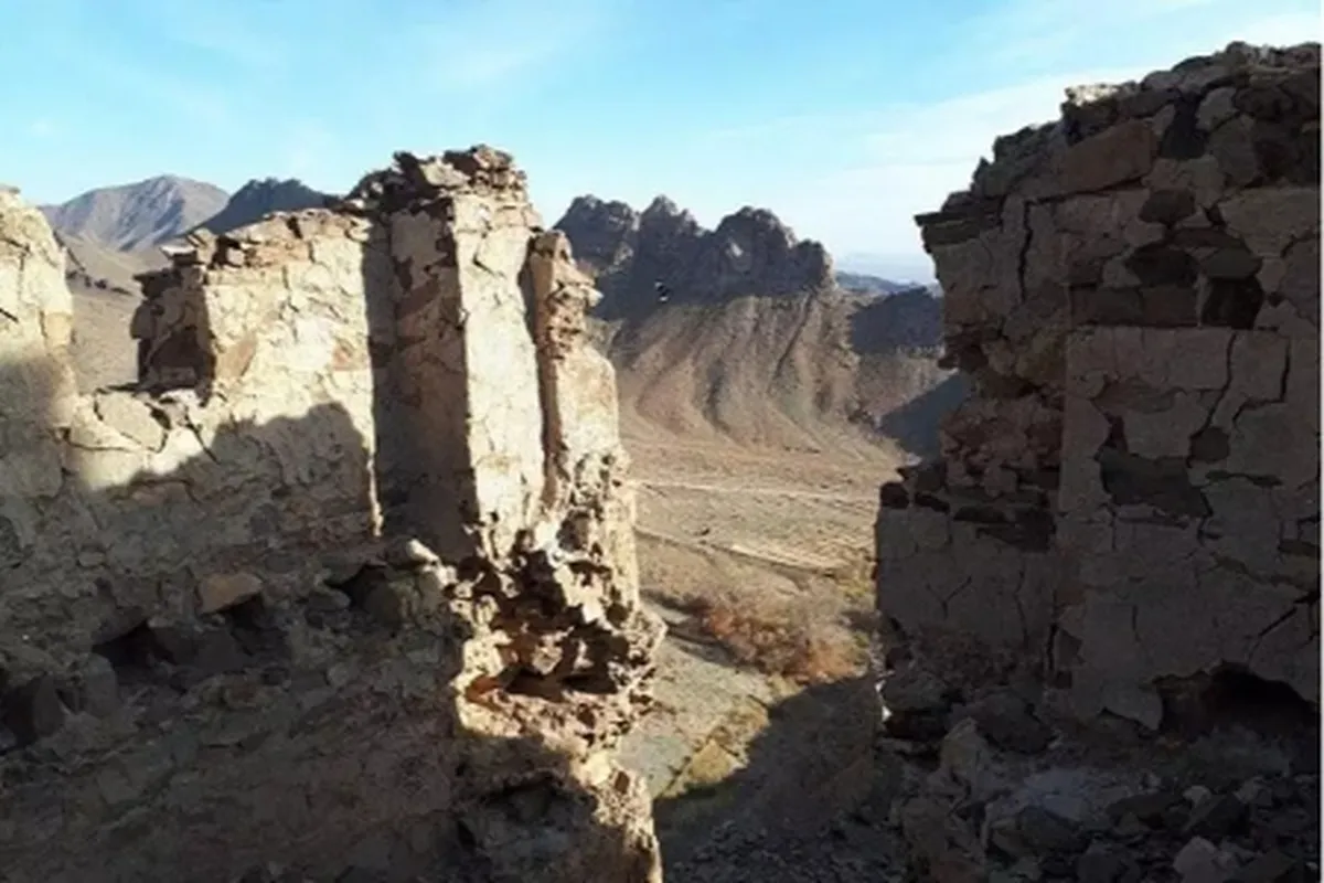 قلعه شگفت‌انگیز سارو که در آن آب سربالایی می‌رفت !