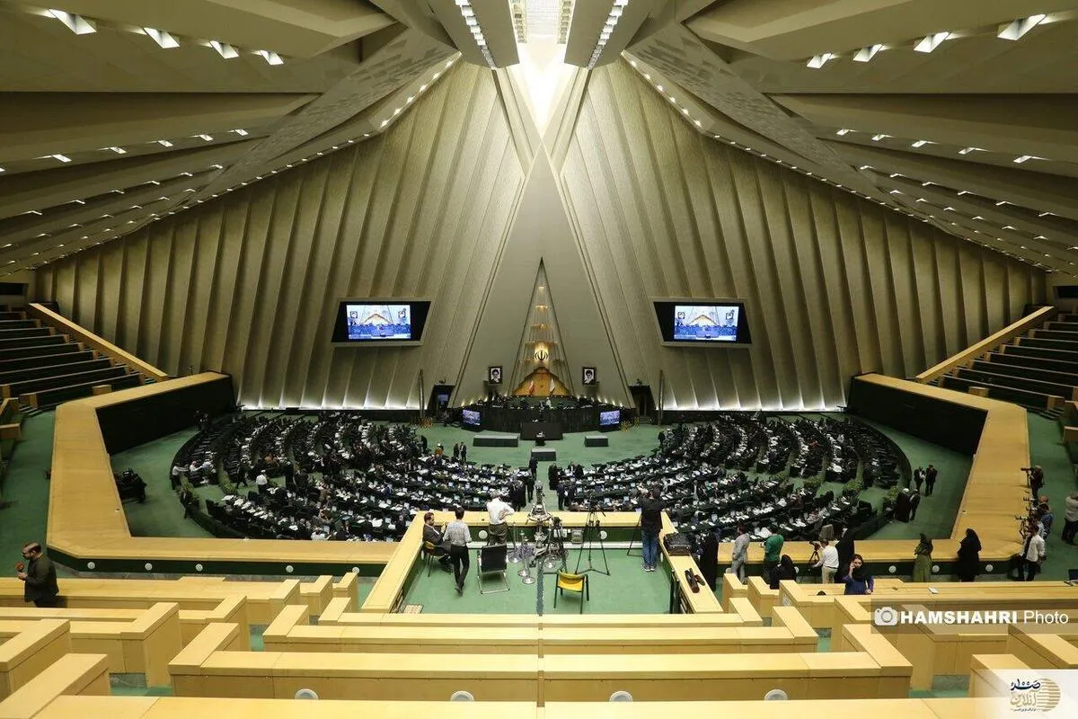 تکلیف ریاست مجلس مشخص شد؟ / قالیباف با رأی بالا باز هم بر کرسی می‌نشیند