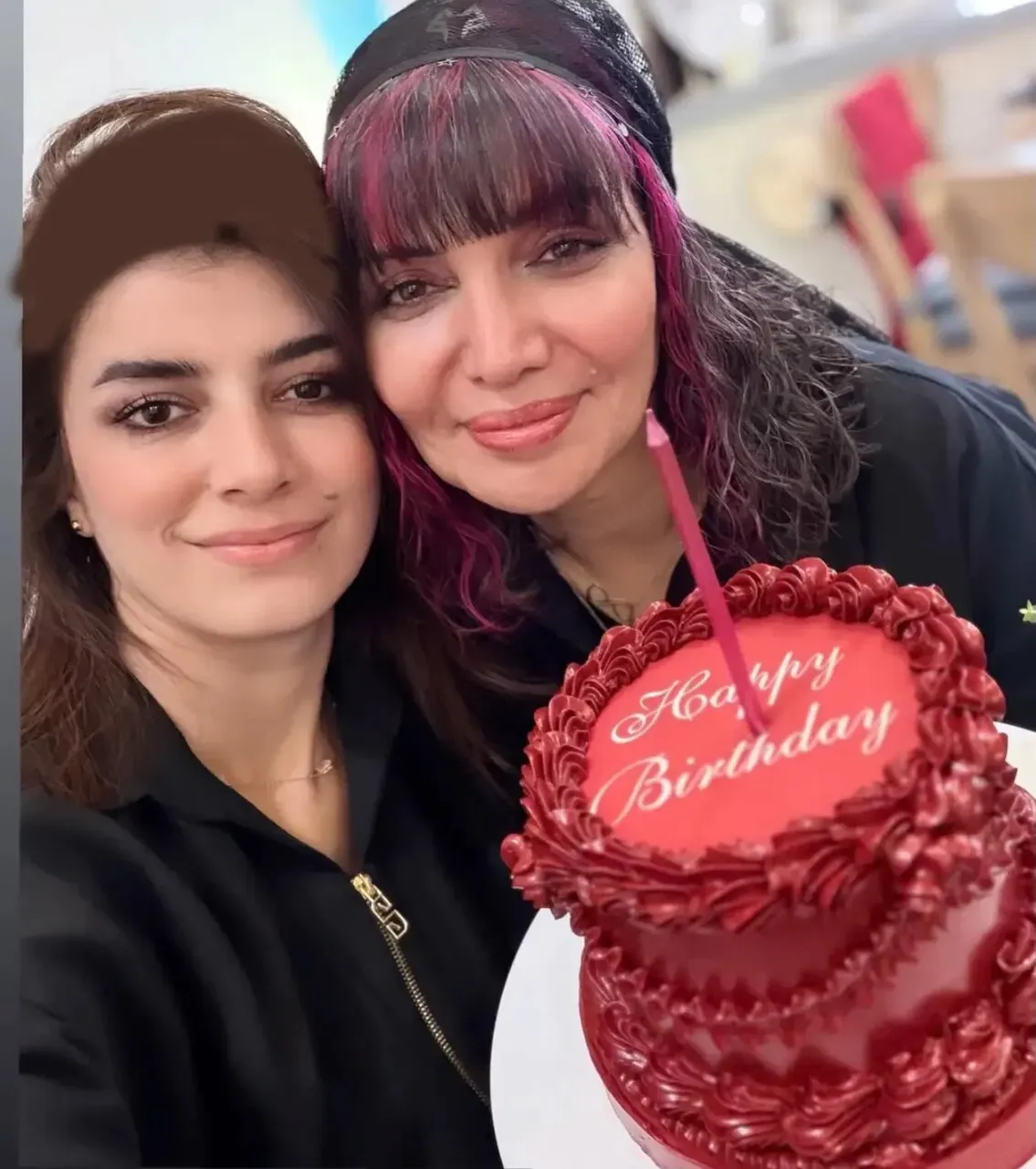 الهام پاوه نژاد