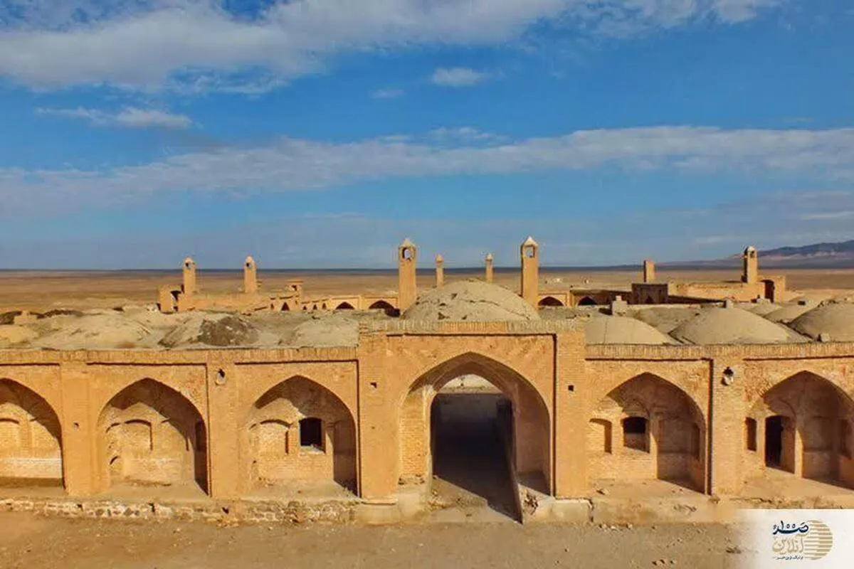 کاروانسرای حوض سلطان از جاهای دیدنی قم در بین آزادراه تهران و قم +عکس