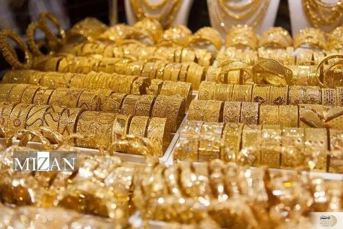 سرقت میلیاردی طلا از همسر داور معروف فوتبال ایران در خیابان