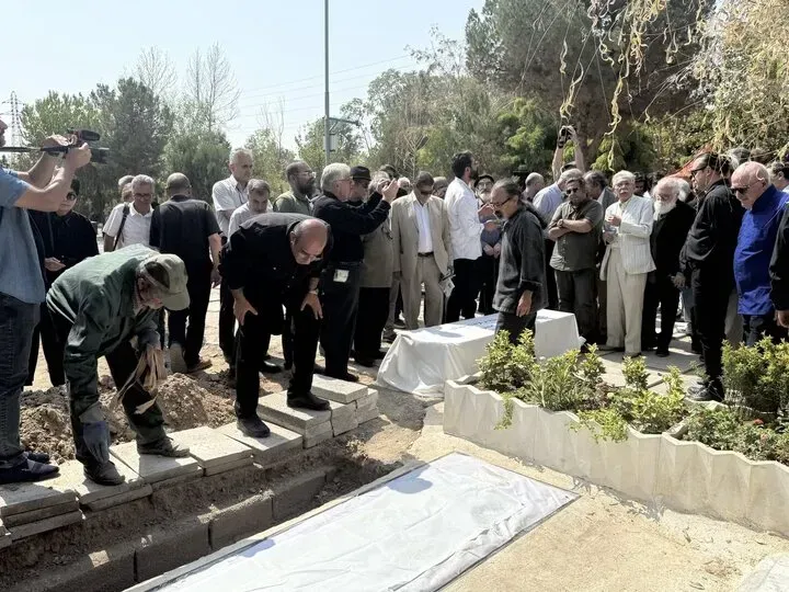 خاکسپاری