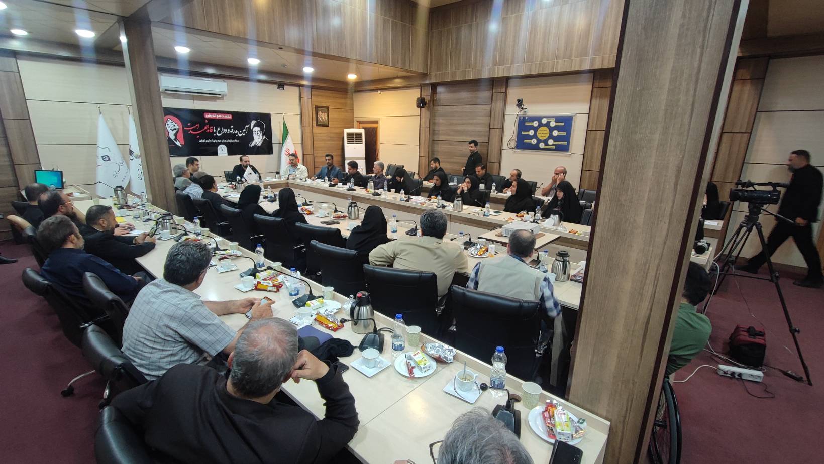 عضو شورای شهر تهران: بدرقه رهبر شهید فقط سوگواری نیست نمایش انسجام ملی است