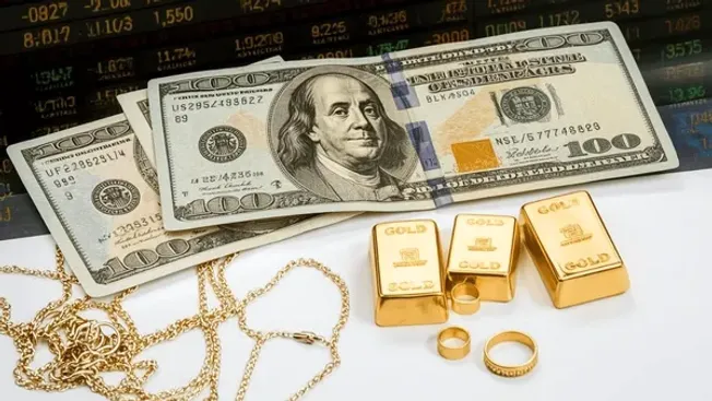 دلار ۲۳۶ هزار تومان، طلا ۲۴ میلیون؛ بانک مرکزی برای مهار بازار چه کرد؟
