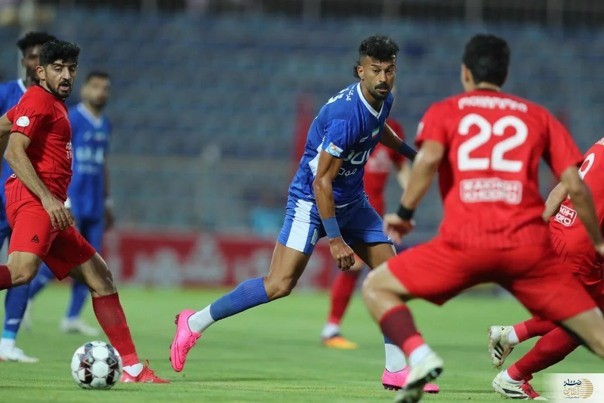 بازیکن جنجالی از استقلال جدا خواهد شد