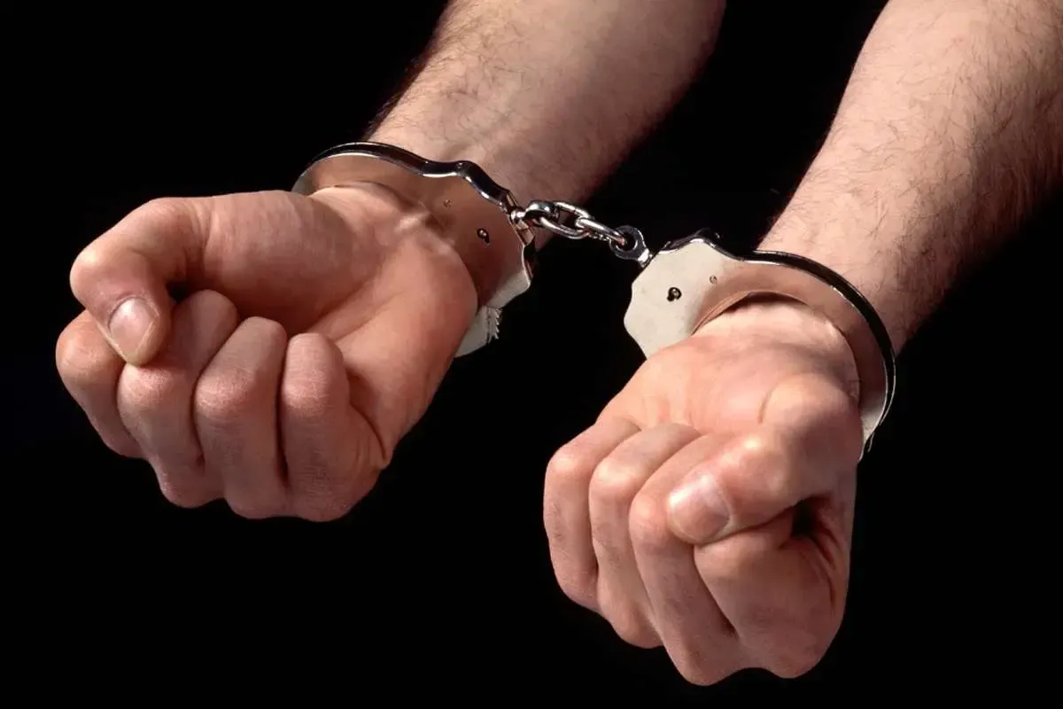 ترفند جدید سرقت از طلافروشی‌ها/ وقتی زنان سارق از نوشیدنی مسموم استفاده می‌کنند