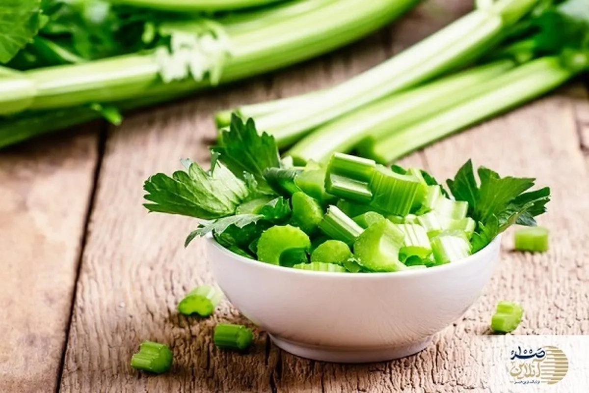 این سبزی منبع غنی ویتامین کا ، کلسیم و پتاسیم