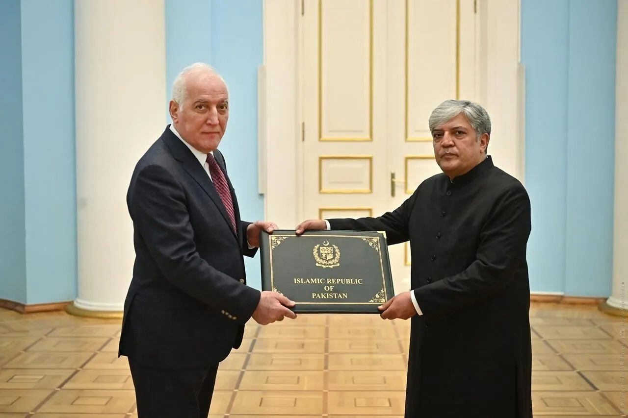 چرا پاکستان پس از ۳۴ سال با ارمنستان آشتی کرد؟/ ایران از مسیر ترانزیتی ارمنستان و پاکستان درآمد کسب می‌کند