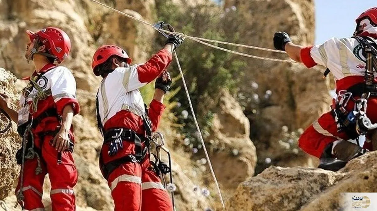 ۲ کوهنورد زن از مرگ حتمی در قله دماوند نجات یافتند