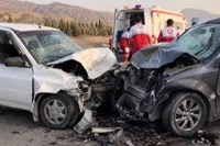 ۲ جان‌باخته در آتش تصادف قلعه‌گنج؛ زنگ خطر سرعت و سبقت‌های پرخطر در جنوب کرمان