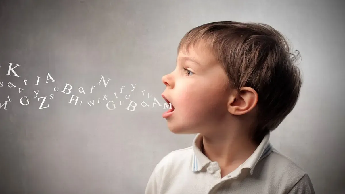 مغز ما چگونه همزمان به دو زبان صحبت می‌کند؟