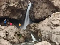 عکس/ سفر یک روزه به این آبشار نزدیک تهران را از دست ندهید