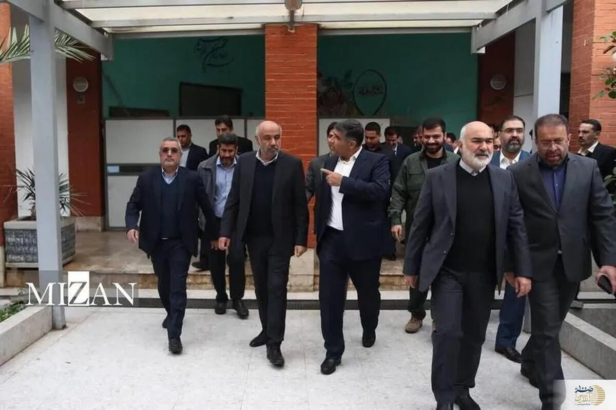 حضور وزیر کار در بین کارگران پتروشیمی‌های ماهشهر و شنیدن صحبت‌ها و دغدغه‌هایشان | ویدئو